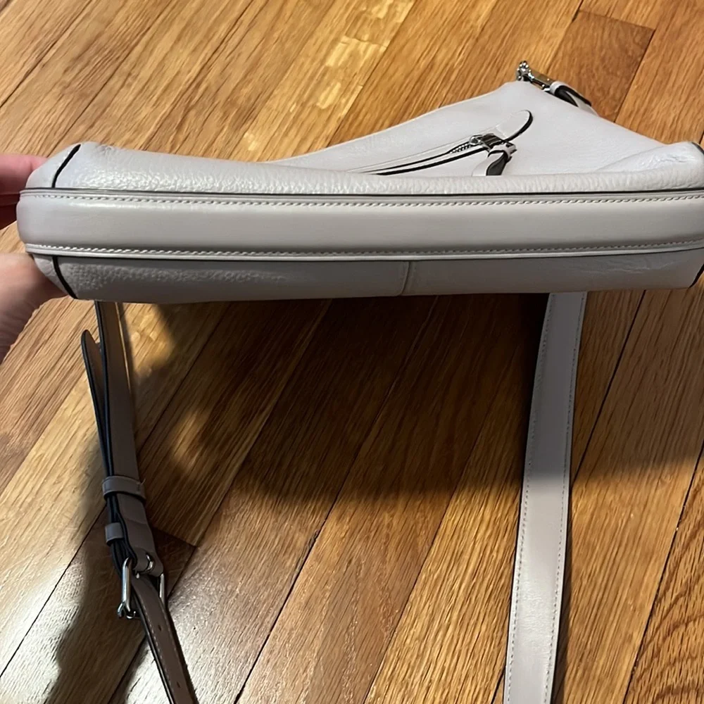 Coach Light Gray Pebbled Leather Crossbody‎ Bag